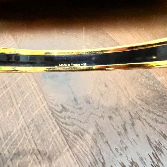 Hermes gold patterned bangle - Picture 5 of 6